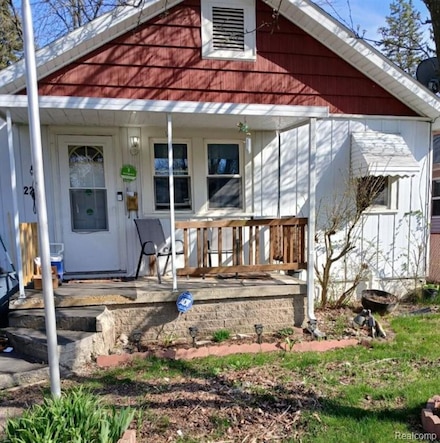 228 Borland Ct, Saginaw, MI 48602