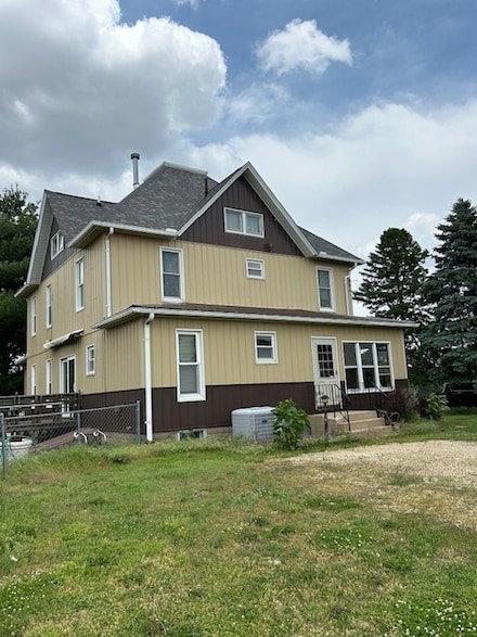 3134 1500 Ave N, Sheffield, IL 61361