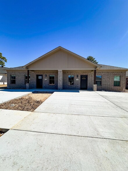 1700 Mary Kay Blvd, Benton, AR 72015