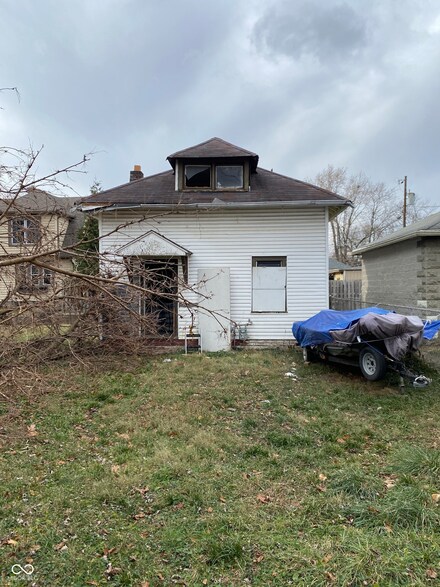 2364 Shelby St, Indianapolis, IN 46203