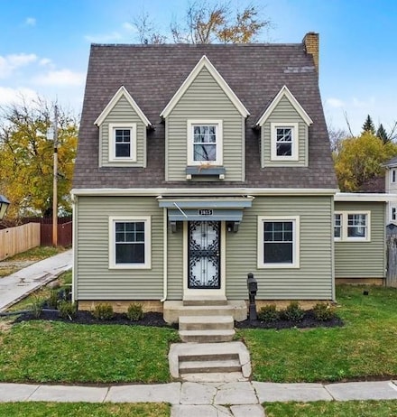 1815 Niagara Dr, Fort Wayne, IN 46805