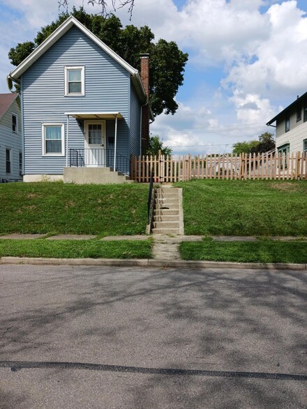 618 Putnam St, Fort Wayne, IN 46808