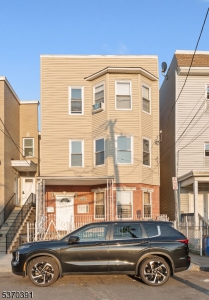 384 Badger Ave, Newark, NJ 07112