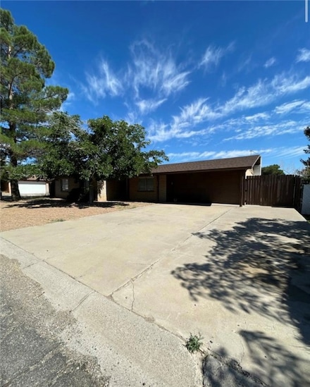 1055 Hillside Dr, Kingman, AZ 86409