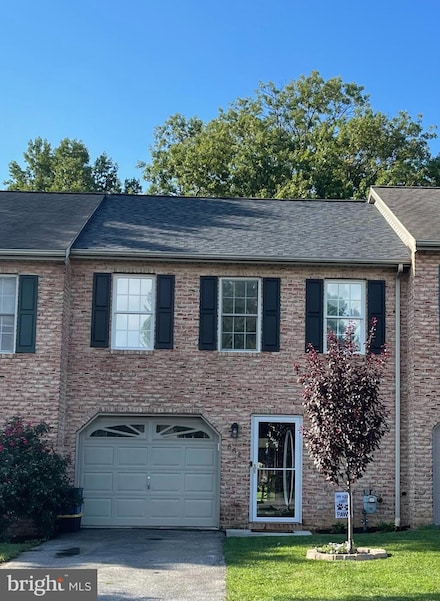 661 Hartman Ave, Hanover, PA 17331