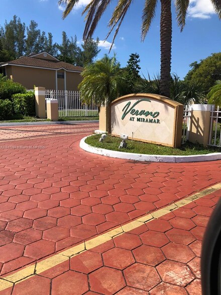 8041 SW 21st Ct Unit 8041, Miramar, FL 33025