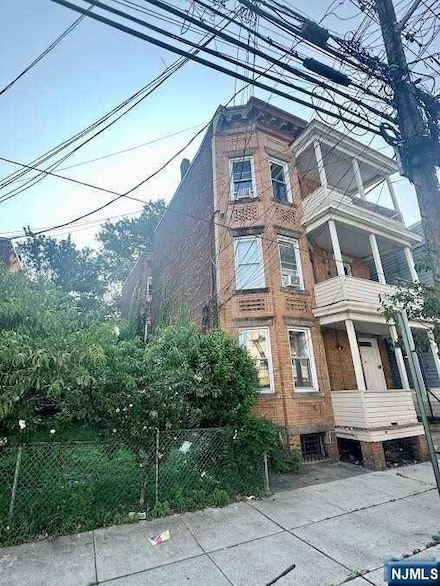 166 8th St, Passaic, NJ 07055
