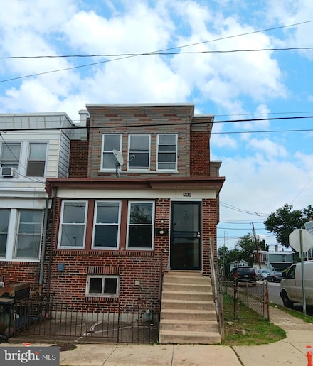 201 N 7th St, Darby, PA 19023