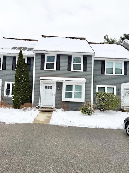 5 Aspen Ln, MerriMacK, NH 03054