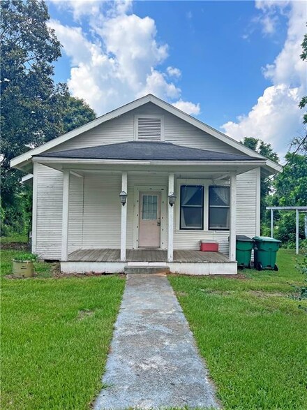819 W 5th St, Bogalusa, LA 70427