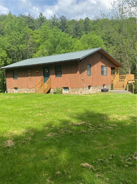39581 New York 23, Grand Gorge, NY 12434