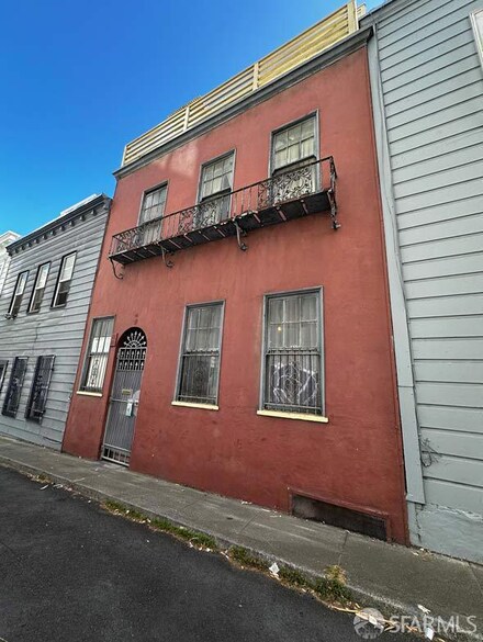 23 Salmon St, San Francisco, CA 94133