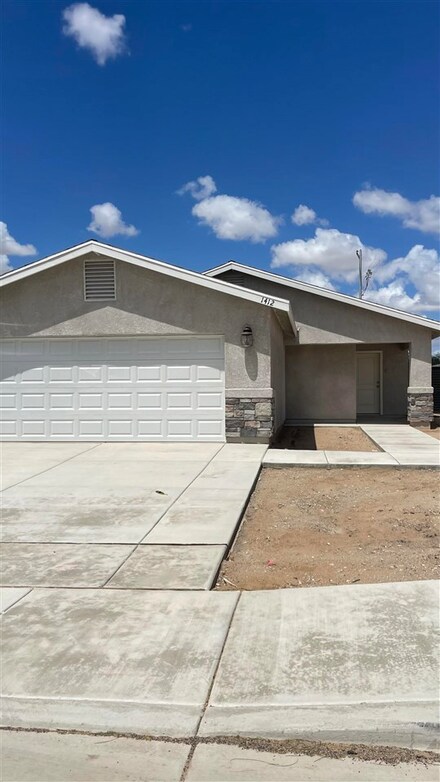 1437 W 8th Place, Yuma, AZ 85364