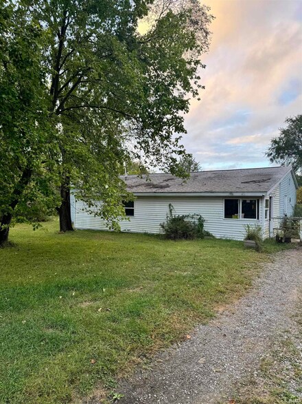 11420 E 875 N, Walkerton, IN 46574