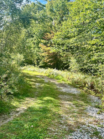 7 Echo Ln, Limerick, ME 04048