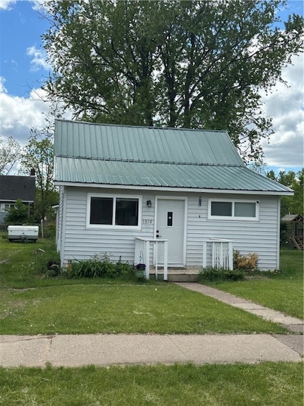 1010 Fillmore St, Black River Falls, WI 54615