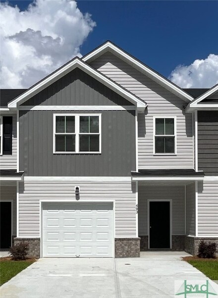 493 Governor Treutlen Cir, Pooler, GA 31322