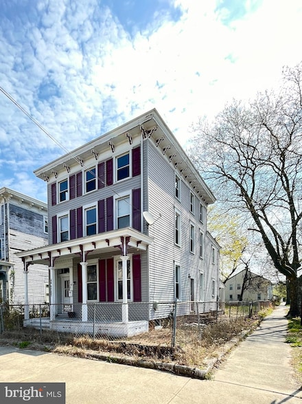 46 Walnut St, Salem, NJ 08079