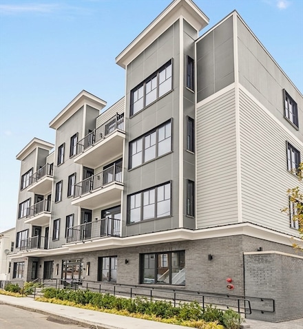 24 Mount Pleasant St Unit 407, Somerville, MA 02145