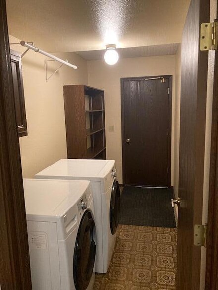 Units A&B 2406 Sunlight Cir, Helena, MT 59601