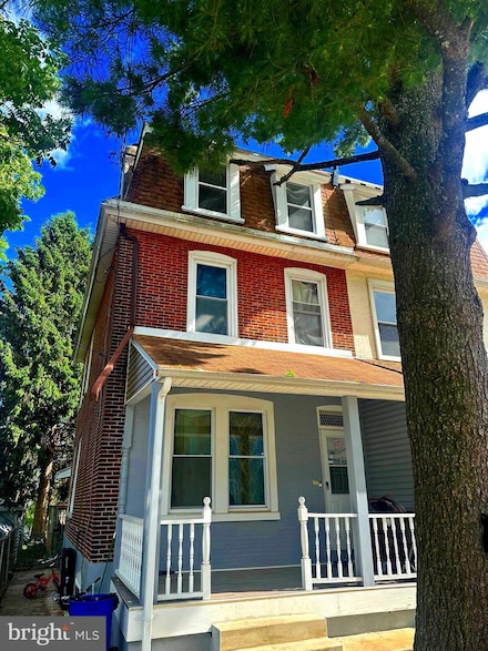 36 E Washington Ave, Clifton Heights, PA 19018