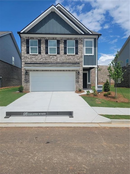 1084 Georgian Point Dr, Lawrenceville, GA 30045