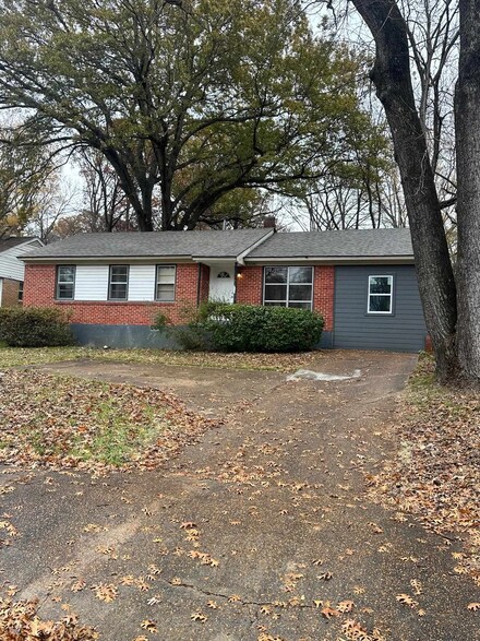 3558 Hallbrook St, Memphis, TN 38127
