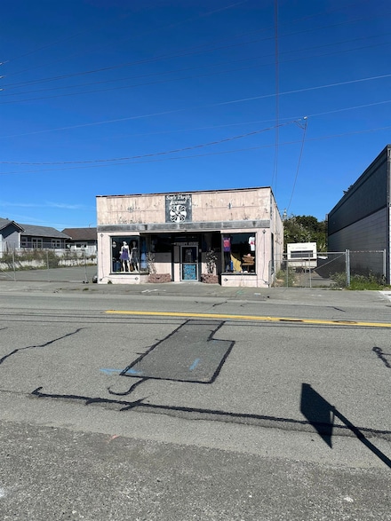 1150 9th St, Crescent City, CA 95531