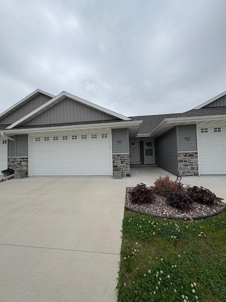 4842 N Marlo Way Unit 35, Grand Chute, WI 54913