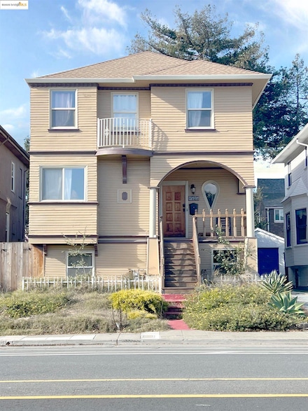 1525 Adeline St, Oakland, CA 94607