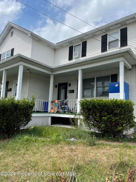 89 Tompkins St, Pittston, PA 18640