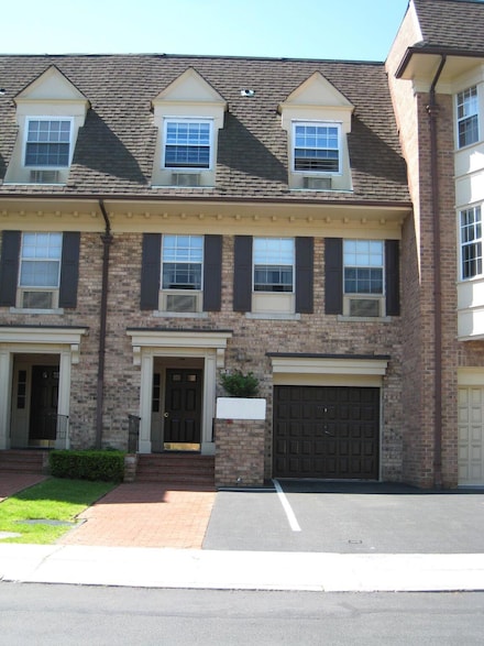 1404 Bonnie Ln Unit 15803, Bayside, NY 11360