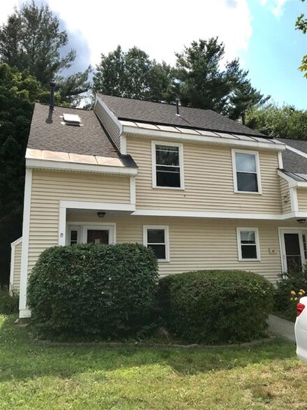 45 Bluffs Dr Unit 120-127, Concord, NH 03303