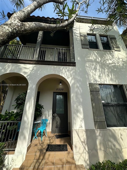 5230 NW 83rd Ct, Doral, FL 33166