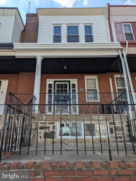 5922 Elsinore St, Philadelphia, PA 19120