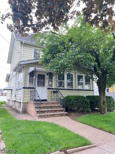 146 W Grant Ave, Roselle Park, NJ 07204