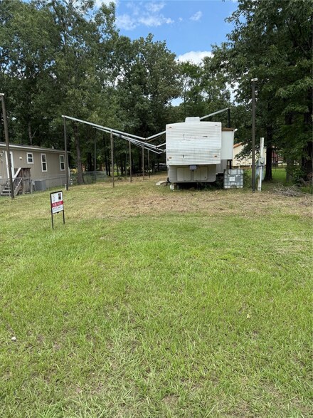 31 Acorn Lane Dr, Coldspring, TX 77364