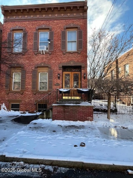 189 Hill St Unit 2, Troy, NY 12180