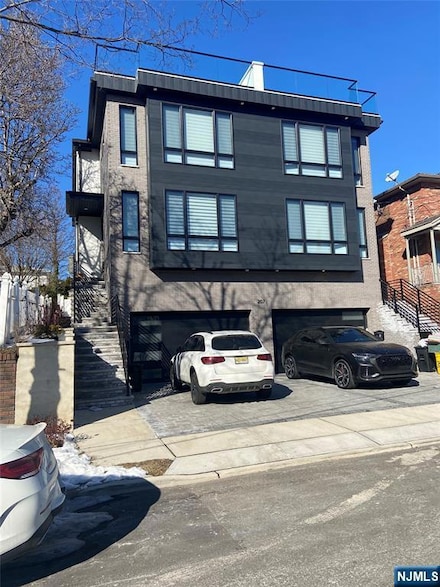 207 4th St Unit A, Palisades Park, NJ 07650