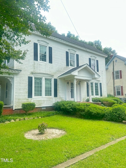 112 E Sycamore St, Zebulon, NC 27597