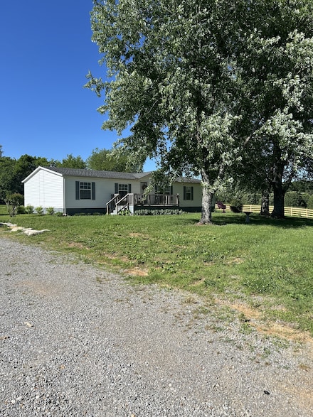 375 Philippi Rd, Wartrace, TN 37183