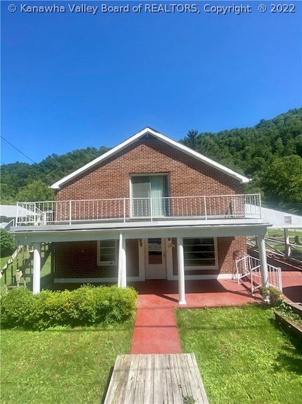 6064 Route 80 Hwy, Gilbert, WV 25650