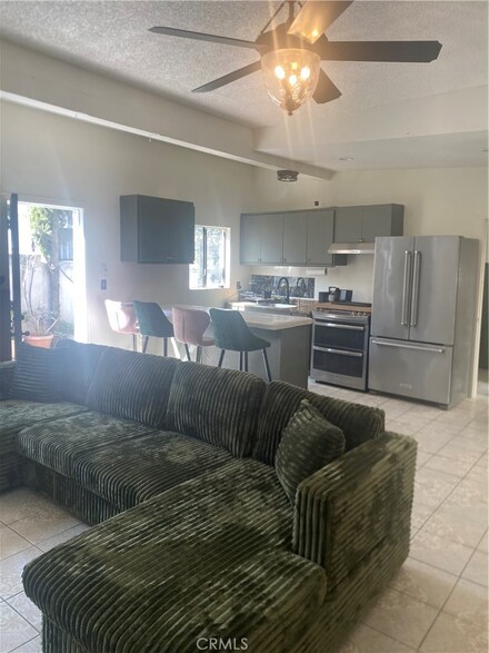 10334 Tujunga Canyon Blvd, Tujunga, CA 91042