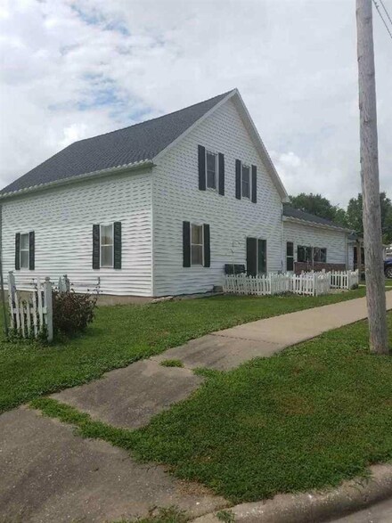 1802 Park St, Keokuk, IA 52632