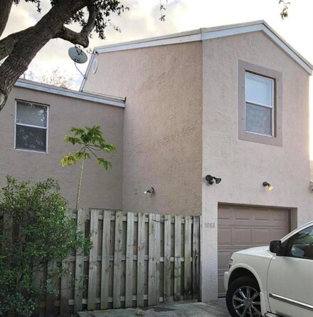 5088 Pine Abbey Dr S, West Palm Beach, FL 33415