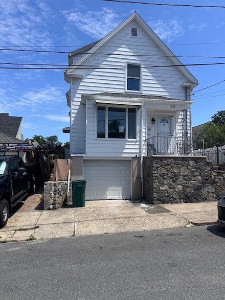 125 Sheridan St, Lynn, MA 01902