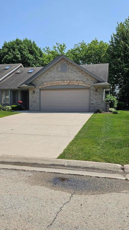 6355 Kingsview Dr, Mount Pleasant, WI 53406