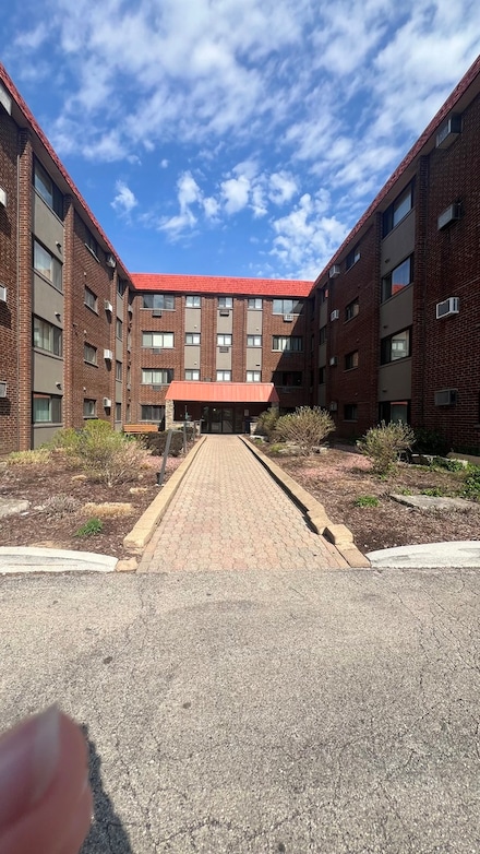 2021 S Wolf Rd Unit 405, Hillside, IL 60162