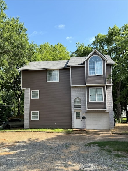 2222 Thornhill Ave, Shreveport, LA 71104