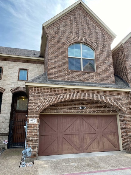 2207 Eriksson Ln, Dallas, TX 75204